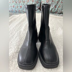 Women’s Black Leather Boots